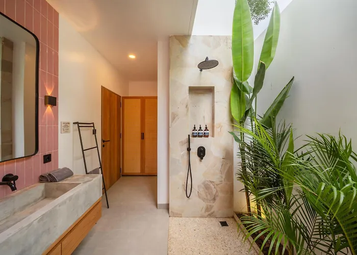 Luxury Kupu Kupu, 160m From Villa *